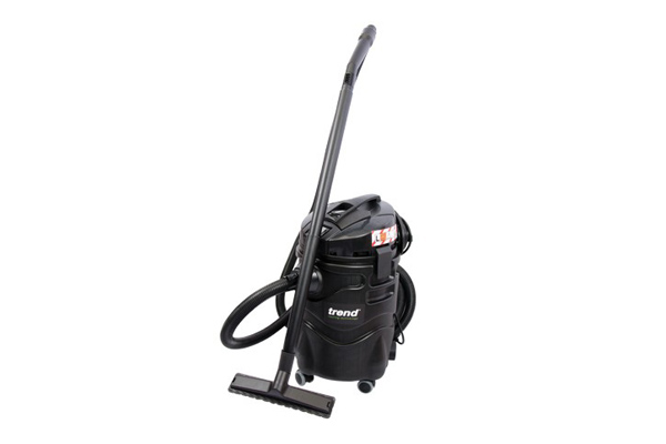 Workshop dust extractor, workshop or household dust extraction and collection