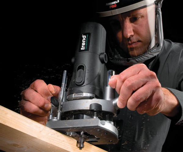 Router cutters and routing machines for woodworkers 