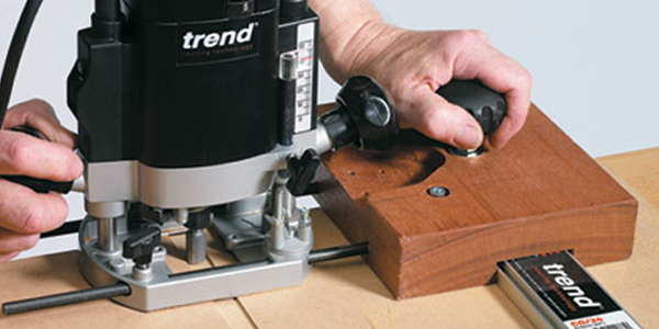 router cutter speed and router feed rate