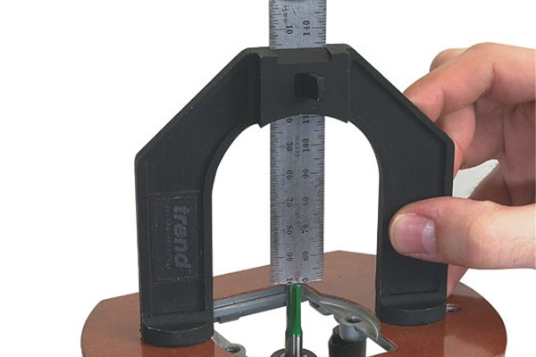 Depth gauge for a router