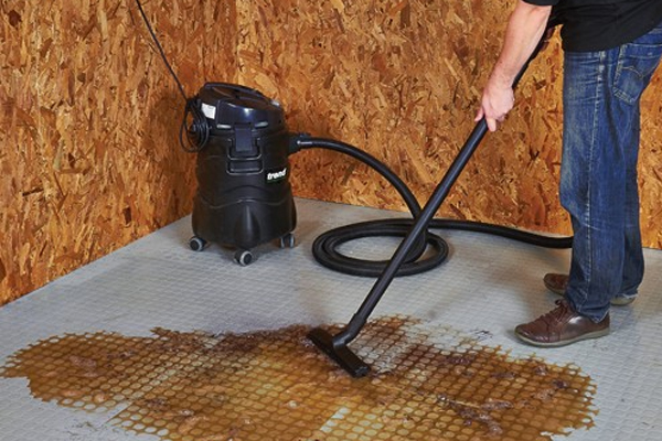 Wet & Dry Vacuum Extractor 1400 watts 230V from Wonkee Donkee Trend UK supplier