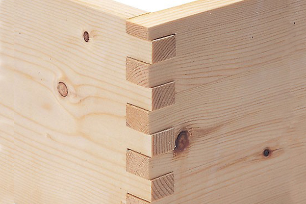 An example of a box corner joint