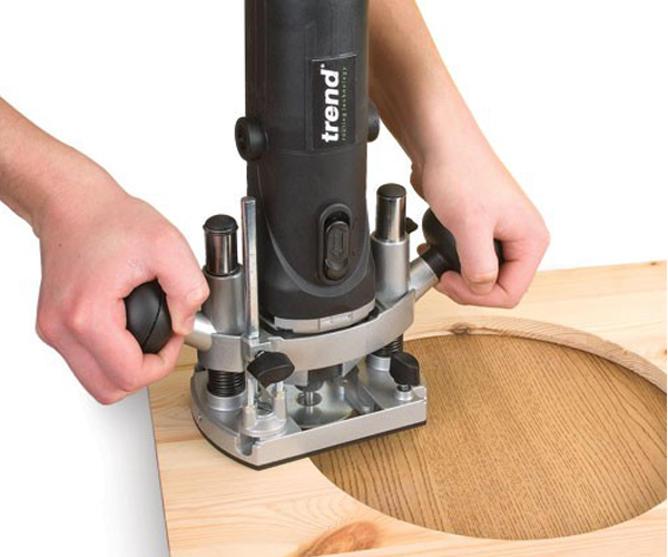 Hand held router from Trend. Light duty T4 router from Wonkee Donkee Trend